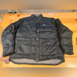 Men’s Patagonia down coat